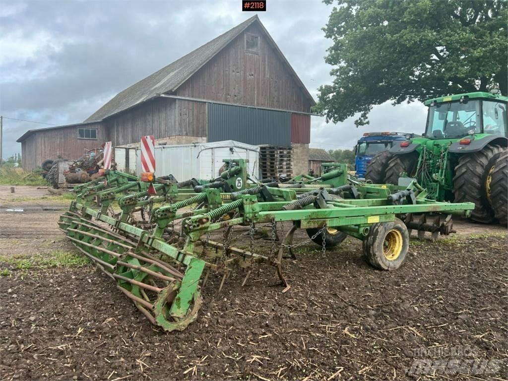 John Deere 410A Ďalšie stroje na spracovanie pôdy a príslušenstvo