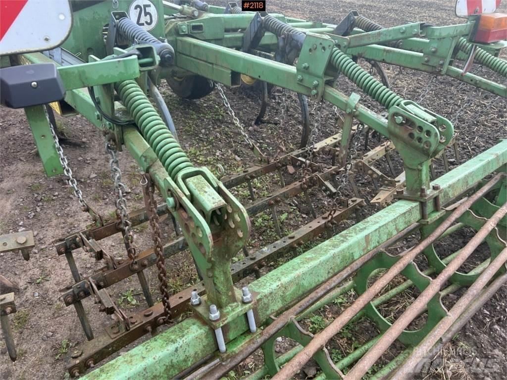 John Deere 410A Ďalšie stroje na spracovanie pôdy a príslušenstvo
