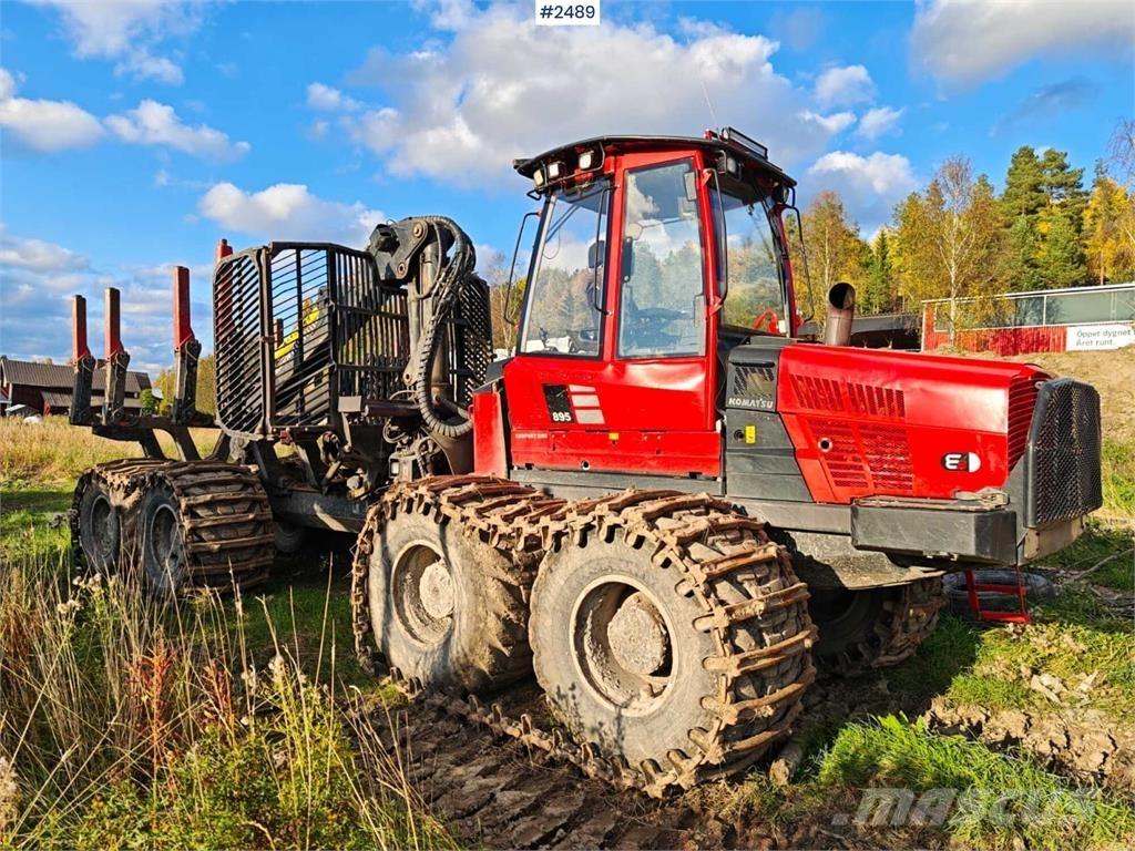 Komatsu 895 Lesné traktory