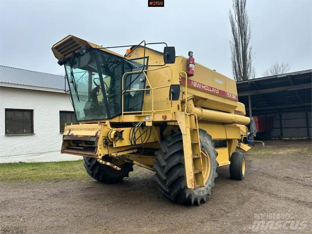 New Holland TX36 Kombinované zberacie stroje
