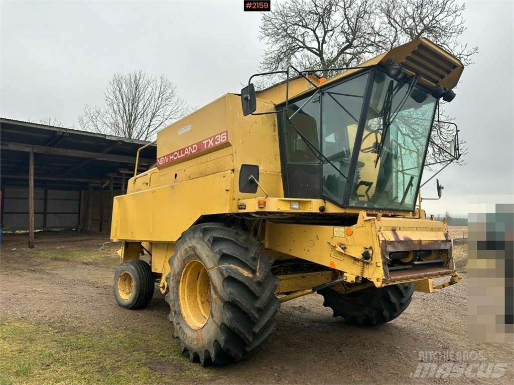 New Holland TX36 Kombinované zberacie stroje