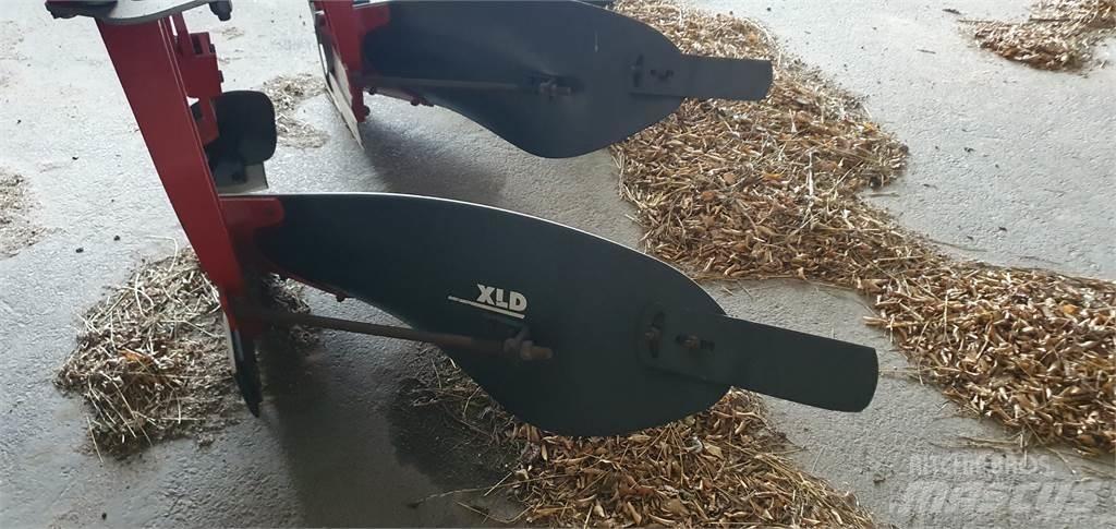 Agrolux 6SK Dvojstranné pluhy