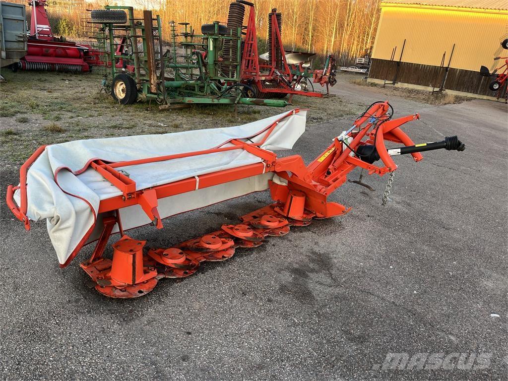 Kuhn GMD 24 Žacie stroje