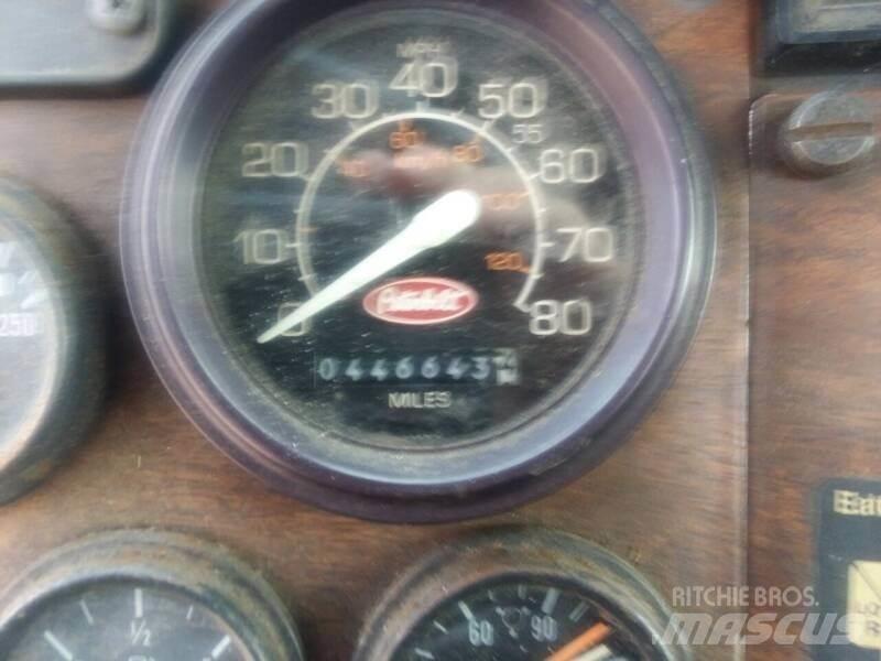 Peterbilt 377 Nákladné vozidlá bez nadstavby