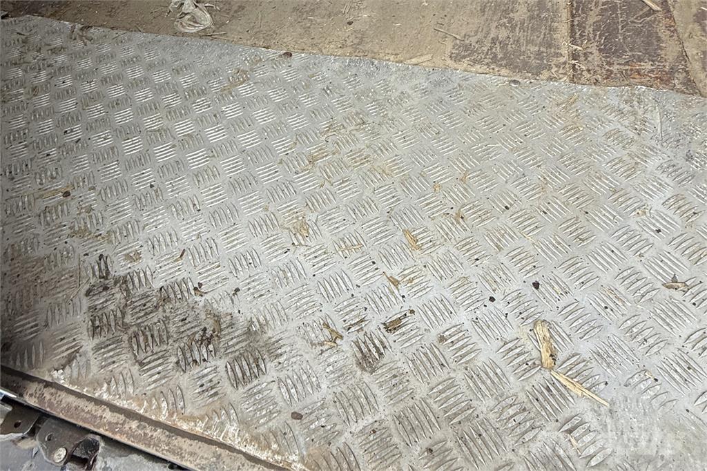 Kel-Berg 34 pl. MEGA Skriňové návesy