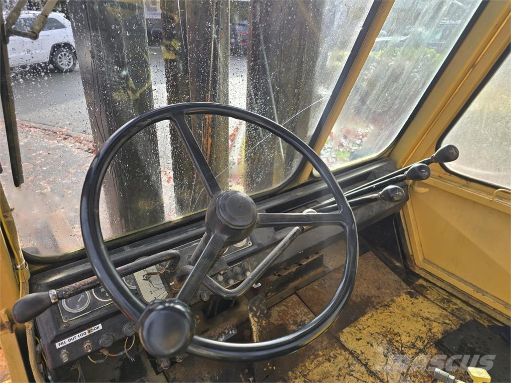 CAT V200B STR Stavebníctvo - ostatné