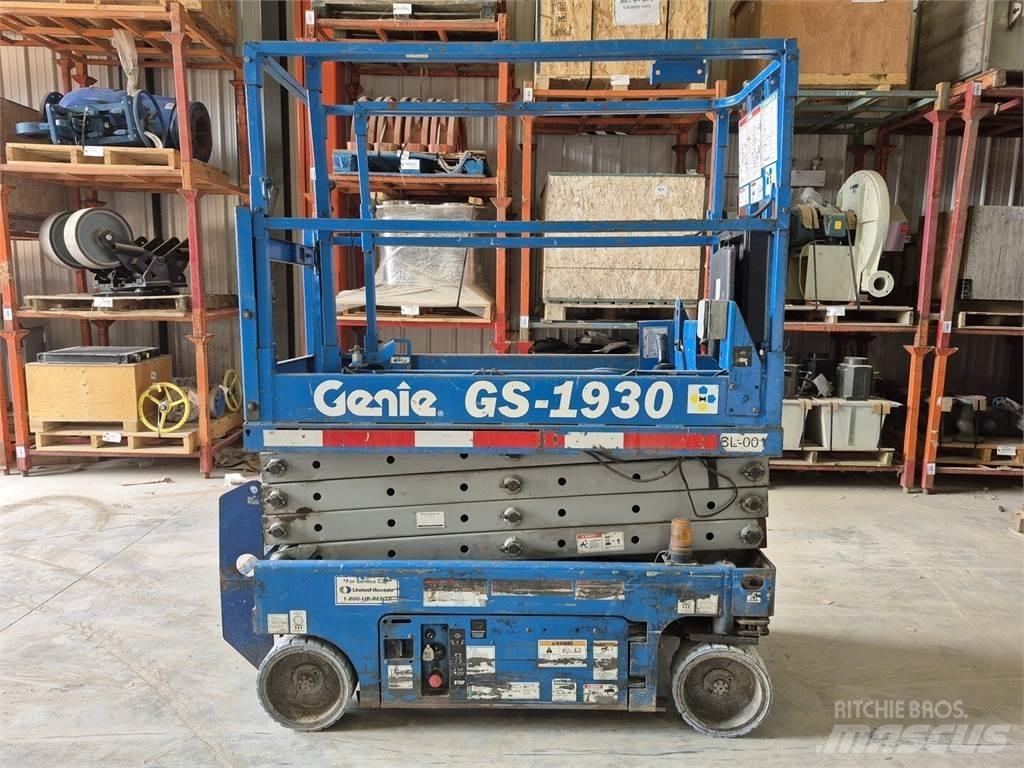 Genie GS-1930 Nožnicové zdvíhacie plošiny