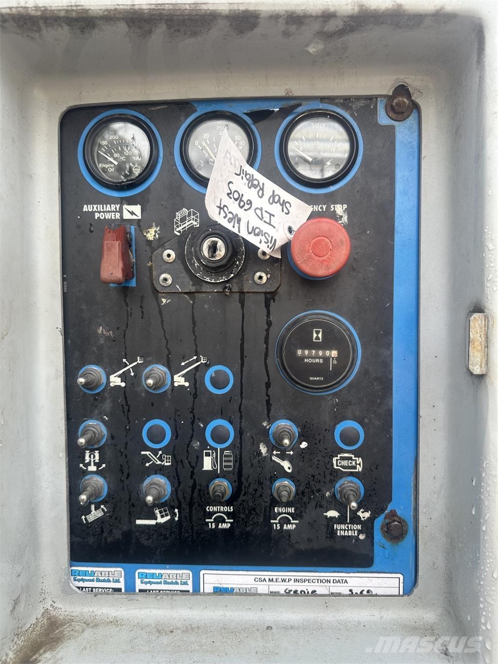 Genie S-60 4wd Kĺbové plošiny