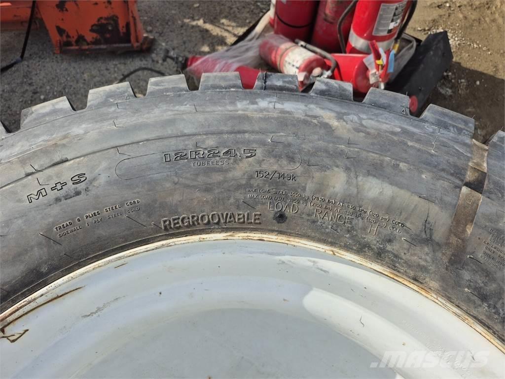 Goodyear G177 Pneumatiky, kolesá a ráfiky