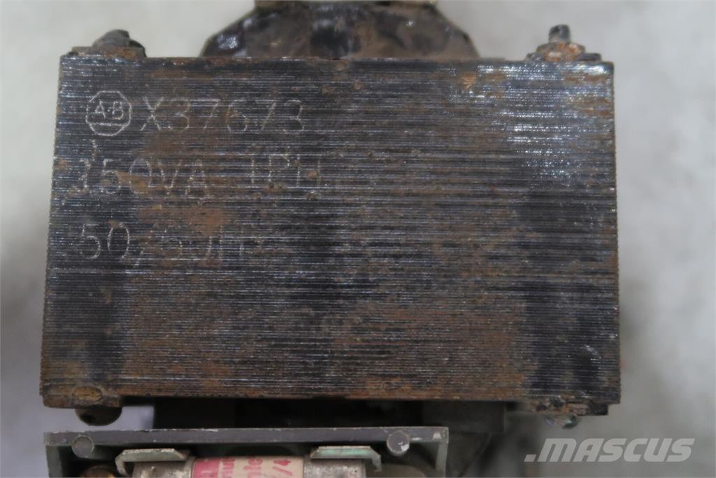  HAMMOND X37673 Stavebníctvo - ostatné