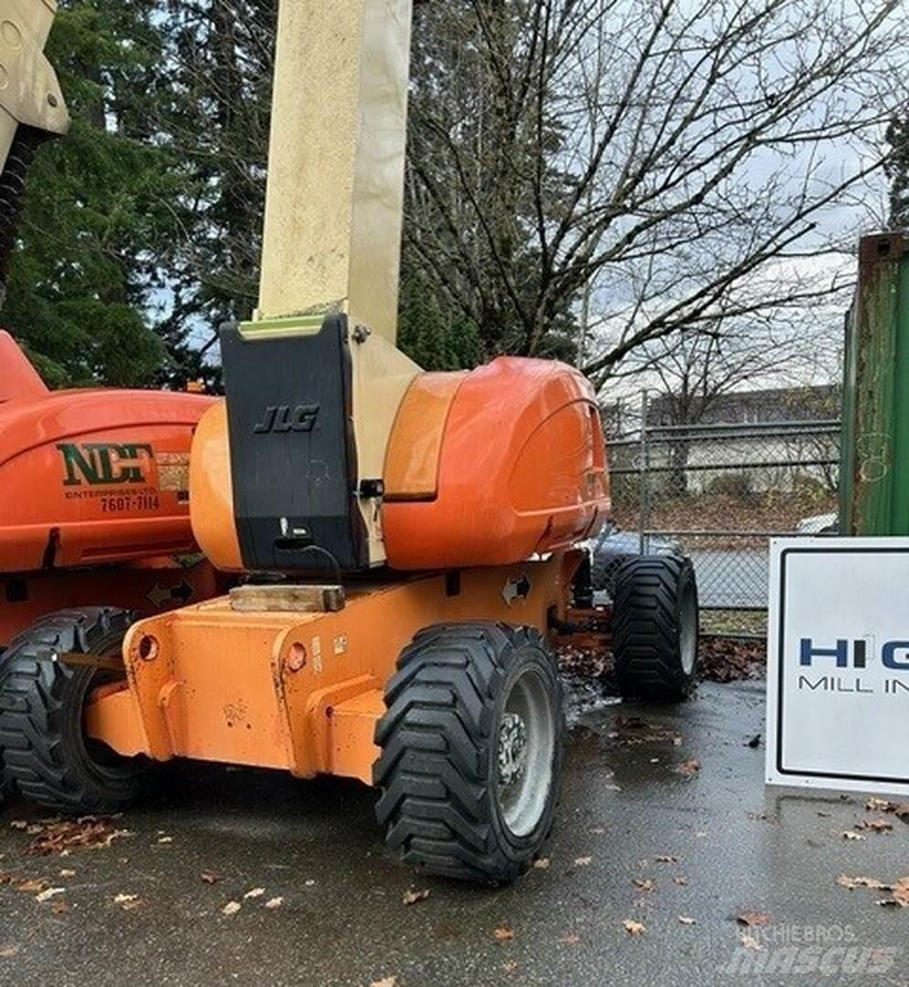 JLG 800AJ Kĺbové plošiny