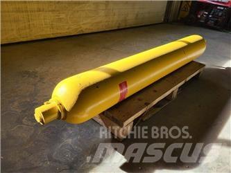 Komatsu PC2733 Kĺbové nákladné autá