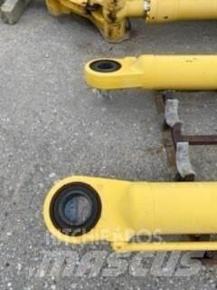 Komatsu PC800 Kolesové rýpadlá
