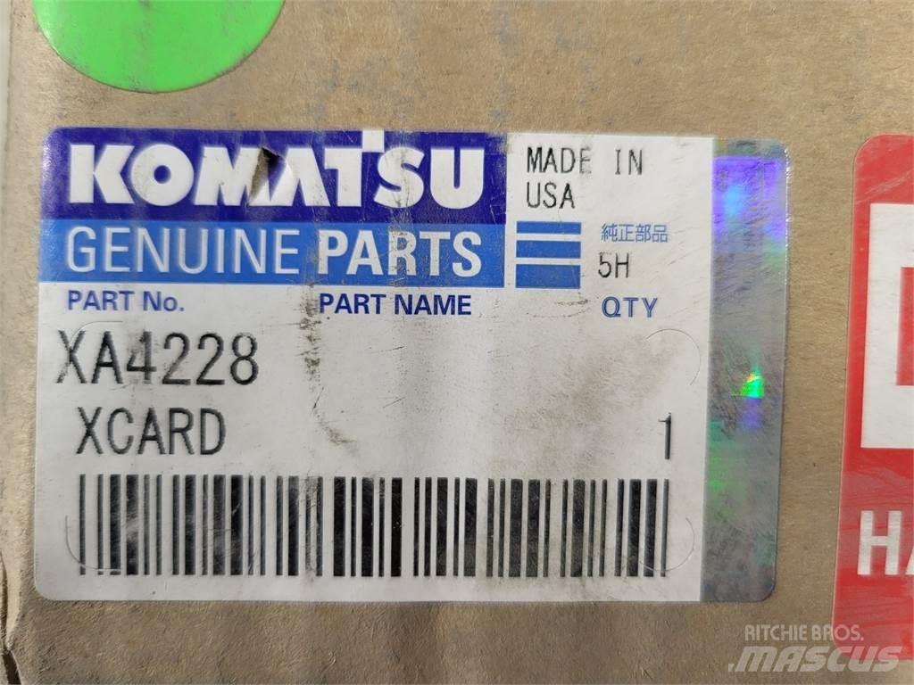Komatsu XA4228 Kĺbové nákladné autá