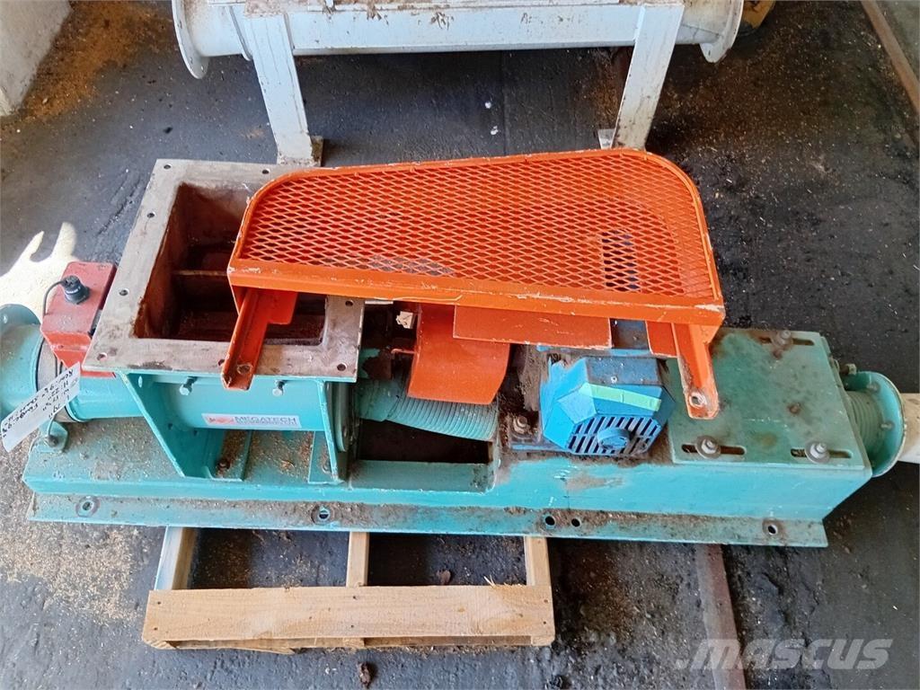  MEGATECH 2-44X Stavebníctvo - ostatné