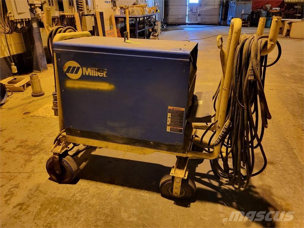 Miller Dimension 652 Zváracie stroje
