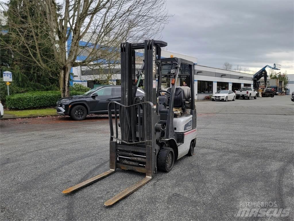 Nissan MCPL01A15LV Stavebníctvo - ostatné