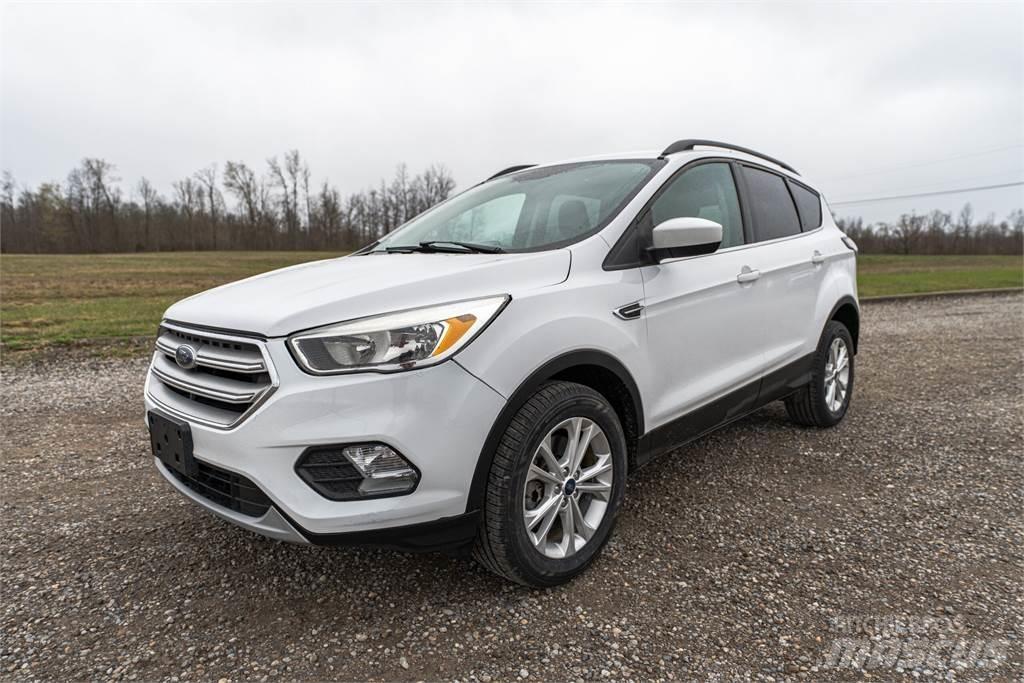 Ford ESCAPE Ďalšie nákladné vozidlá