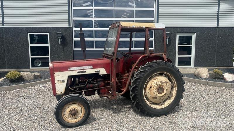 IH 434 Traktory