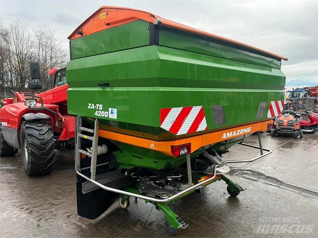 Amazone ZA-TS Rozmetadlá priemyselných hnojív