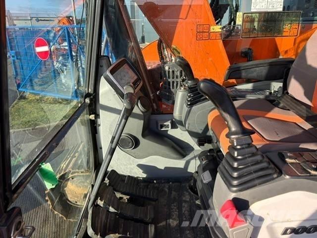 Develon Dx140lcr-5 Pásové rýpadlá