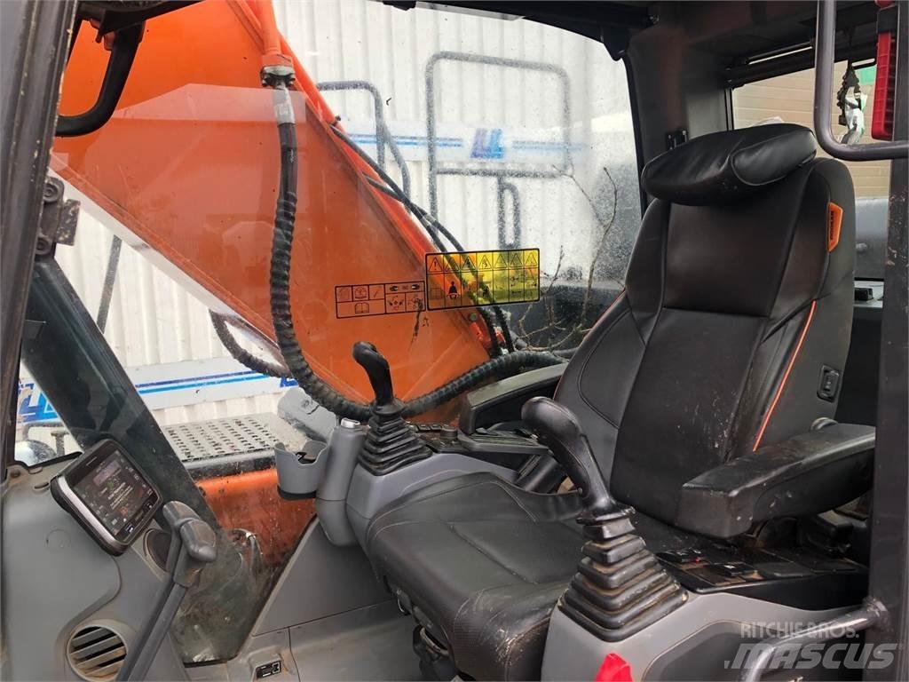 Develon Dx225lc-7 Pásové rýpadlá