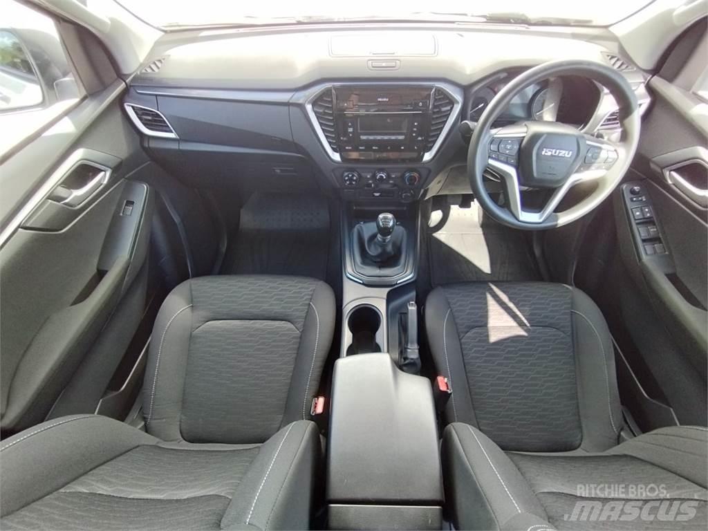 Isuzu DL20 Nakladacia/sklápacia bočnica