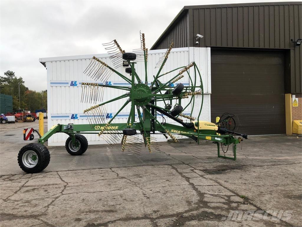Krone Swadro Tc880 Obracače a zhrabovače sena