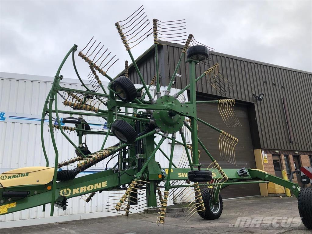 Krone Swadro Tc880 Obracače a zhrabovače sena