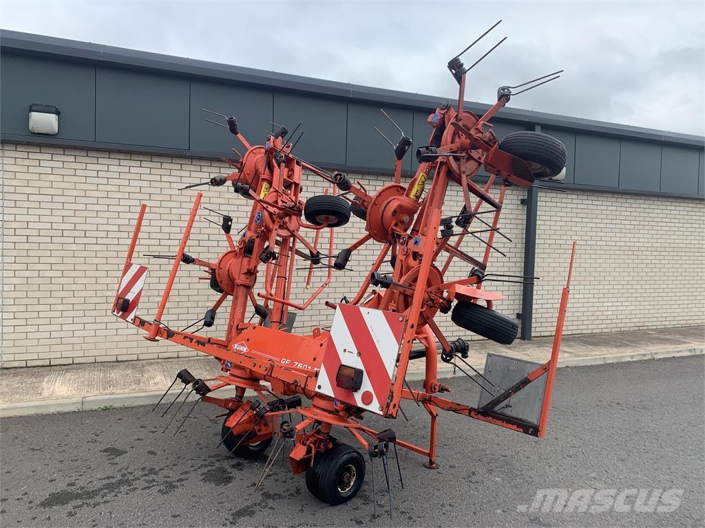 Kuhn GF 7601 MH Obracače a zhrabovače sena