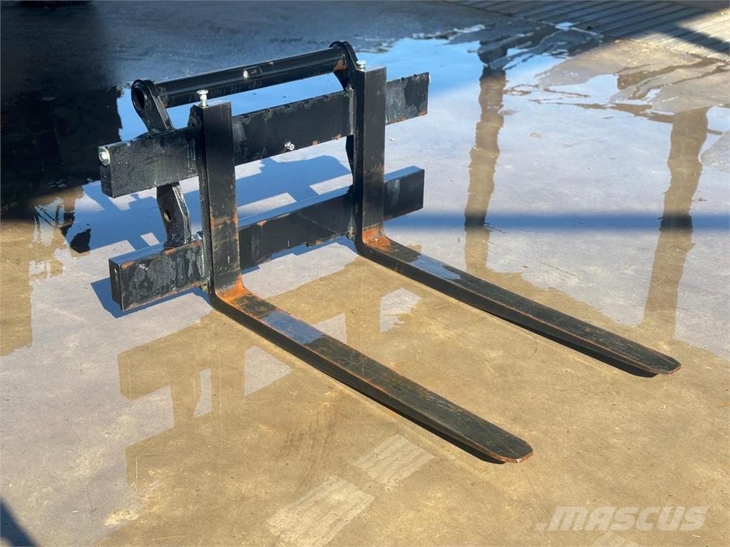 Manitou Pallet Forks Vidlice