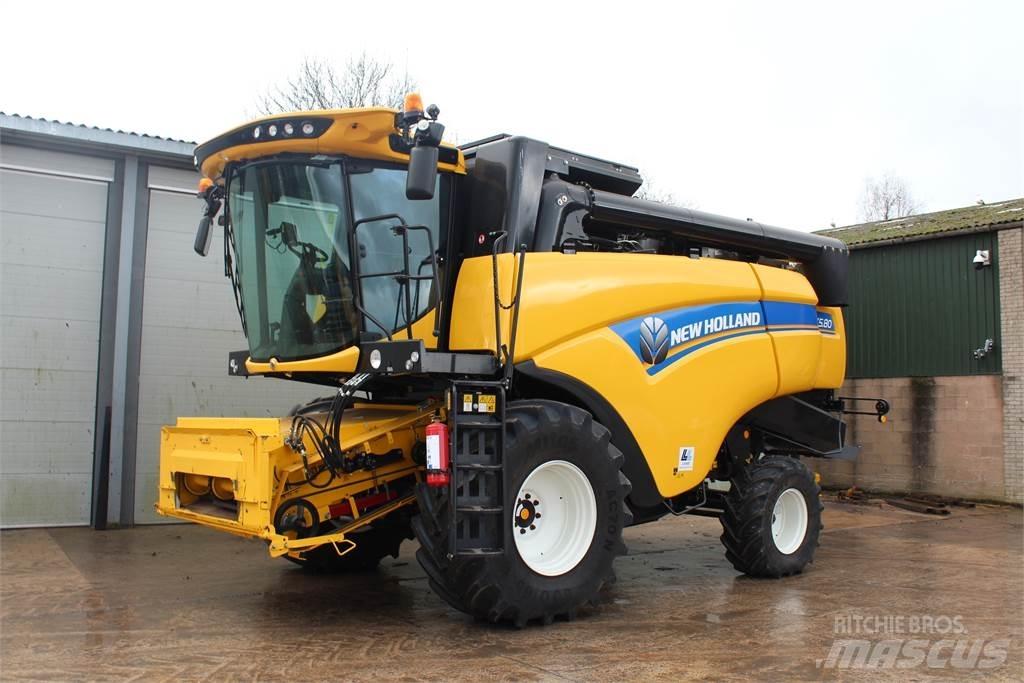 New Holland CX5.80S Kombinované zberacie stroje