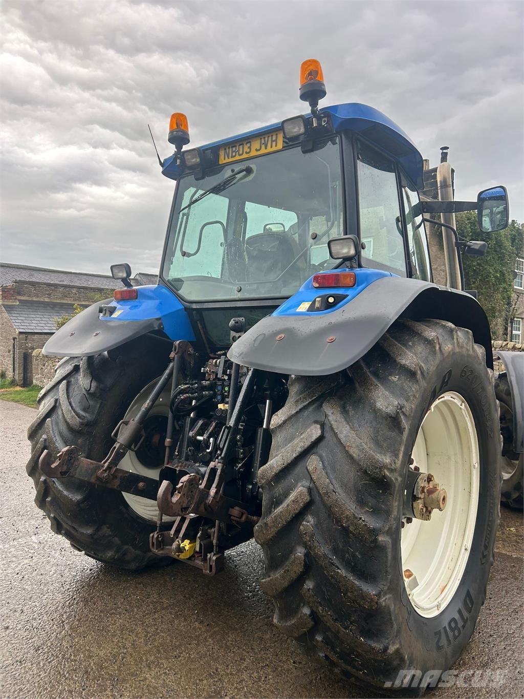 New Holland TM175 Traktory