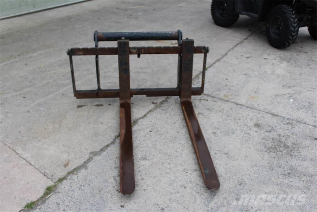  Pallet Forks & Frame Vidlice
