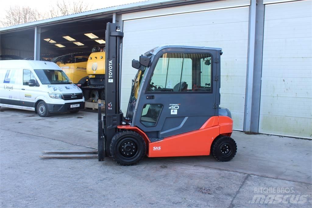 Toyota 4T Forklift Iné