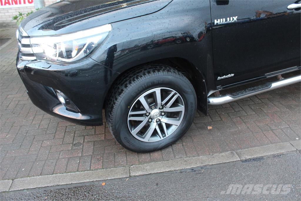 Toyota Hilux Nakladacia/sklápacia bočnica