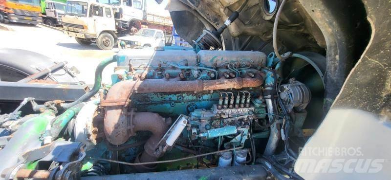 Scania 113M 360 Nákladné vozidlá bez nadstavby