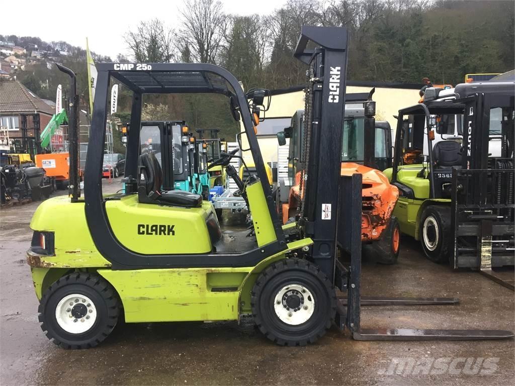 Clark CMP25D Iné