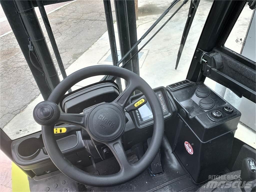 Clark S35L Iné