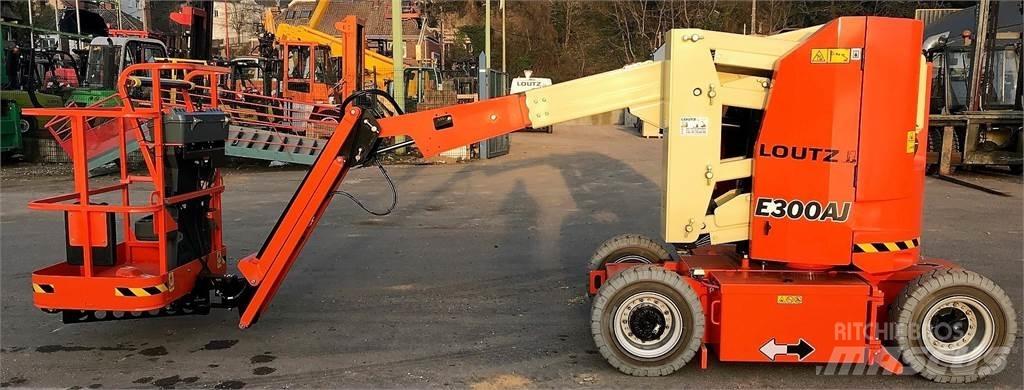 JLG E300AJ Ďalšie zdvíhacie zariadenia a plošiny