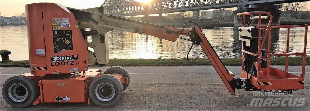 JLG E300AJ Ďalšie zdvíhacie zariadenia a plošiny