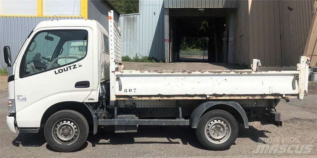 Toyota NT21Y Sklápače