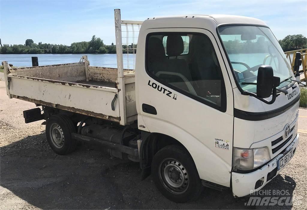 Toyota NT21Y Sklápače