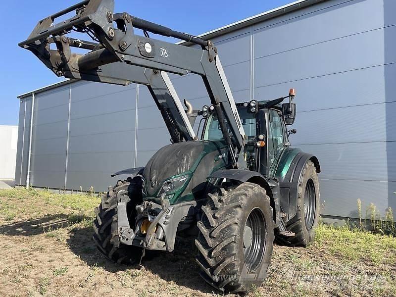 Valtra T174 Traktory