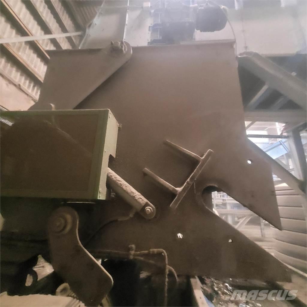 DGM 40 Drviče odpadu