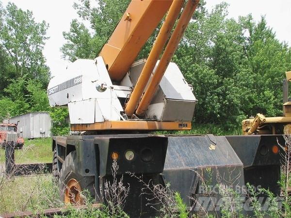Drott 2500 Univerzálne terénne žeriavy