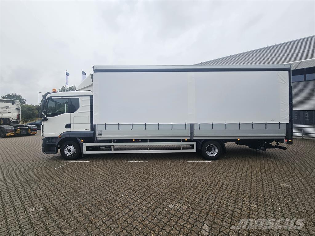 MAN TGL 12.250 Nákladné vozidlá s bočnou zhrnovacou plachtou