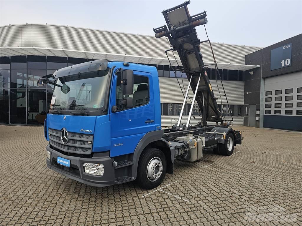 Mercedes-Benz Atego 1224 Lanový nosič kontajnerov