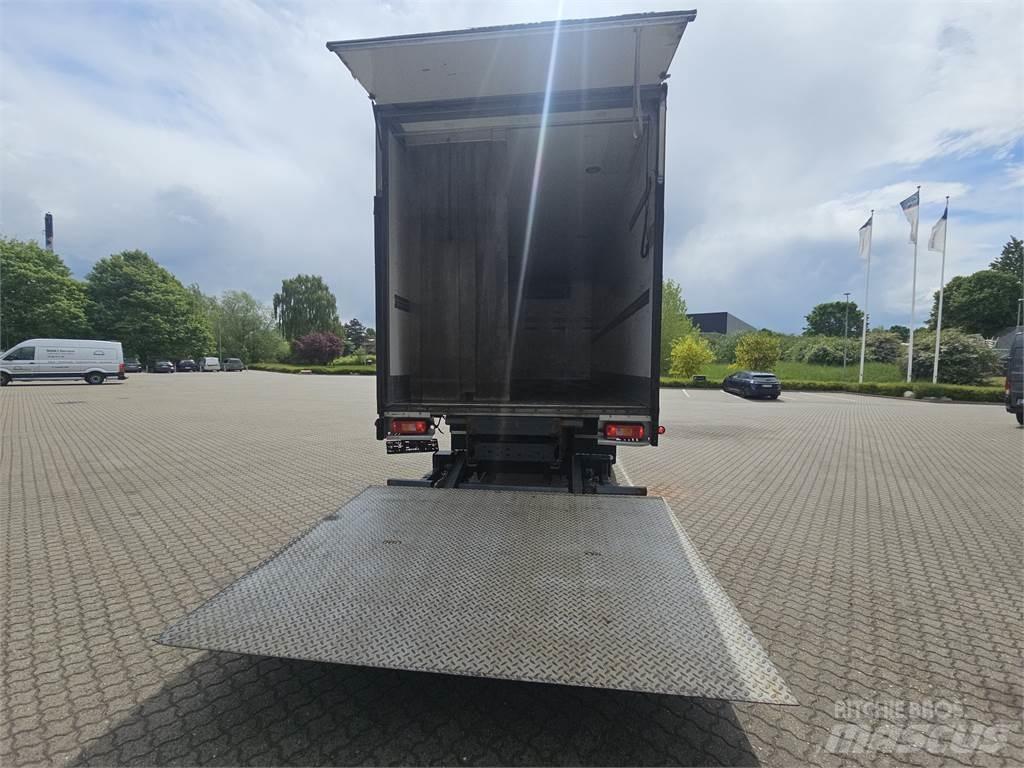 Volvo FE320 Chladiarenské nákladné vozidlá