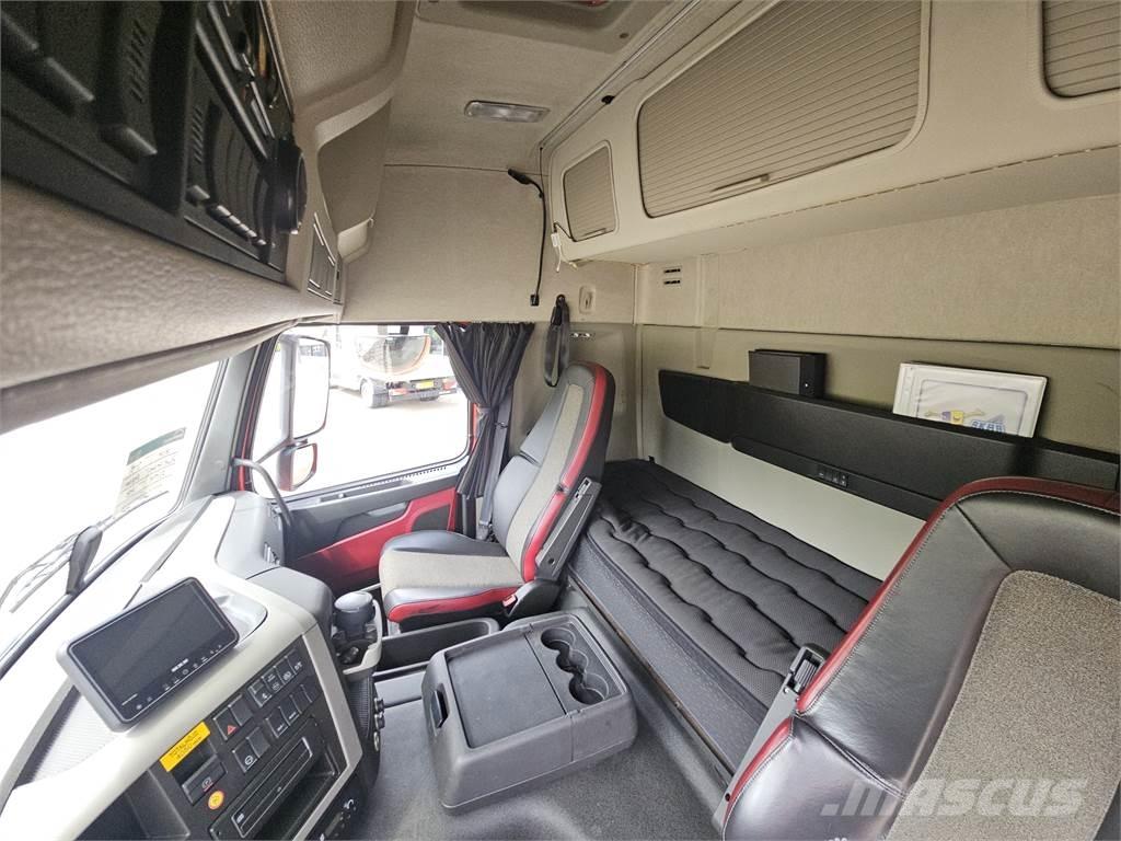 Volvo FM340 Skriňová nadstavba